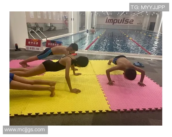 自由泳训练计划全解析 提升游泳技术与体能的科学方法